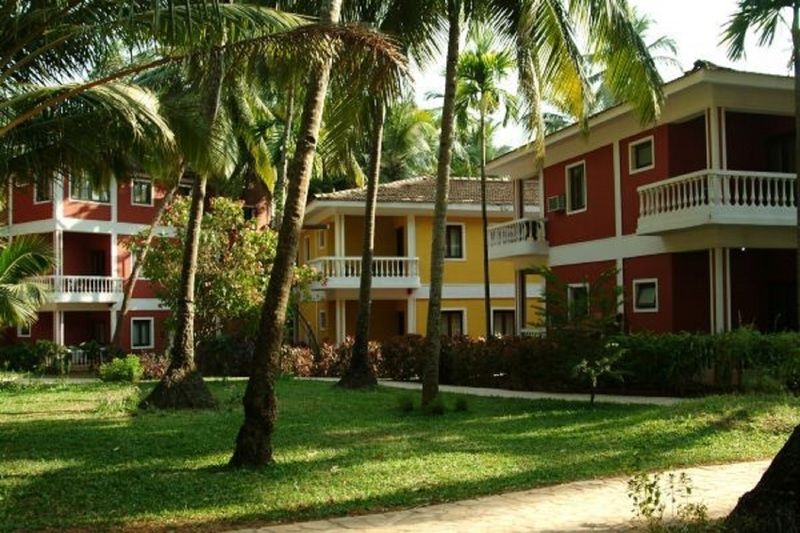 Bambolim Beach Resort Exterior photo